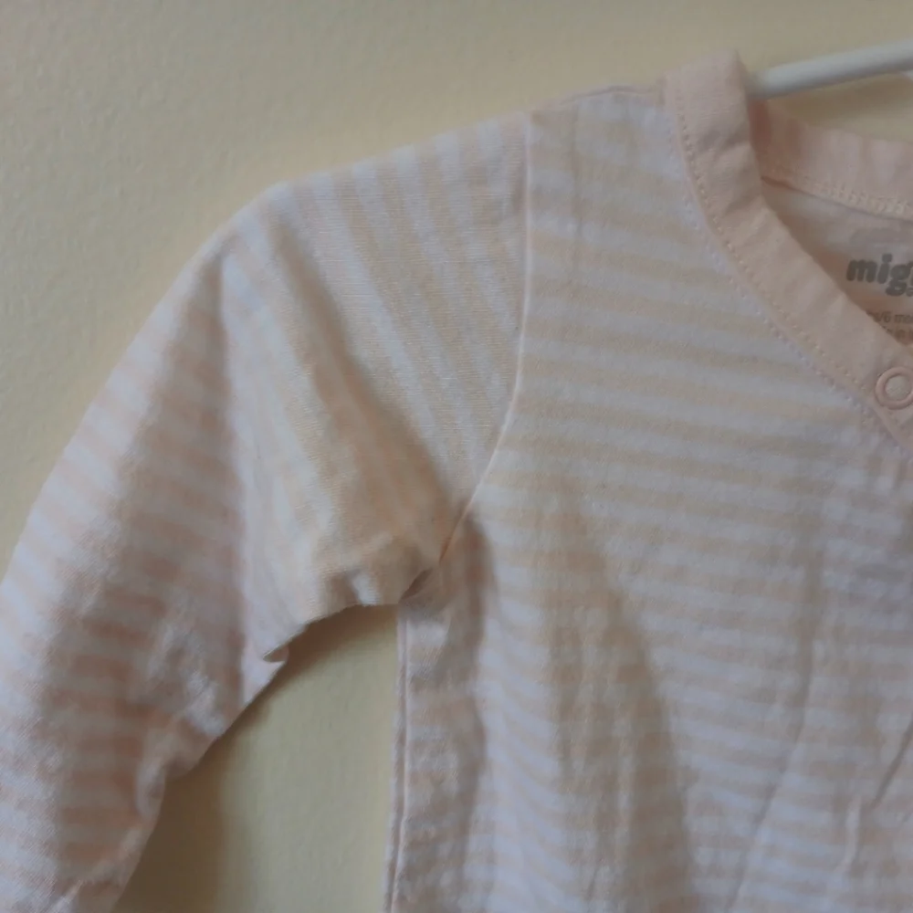 6 Month Girl Long Sleeve Bodysuit - Picture 7 of 10
